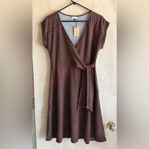 NWT ZA ZEN V-Neck Midi Dress Brown Gold Red Chevron Pattern Sz L Stretchy
